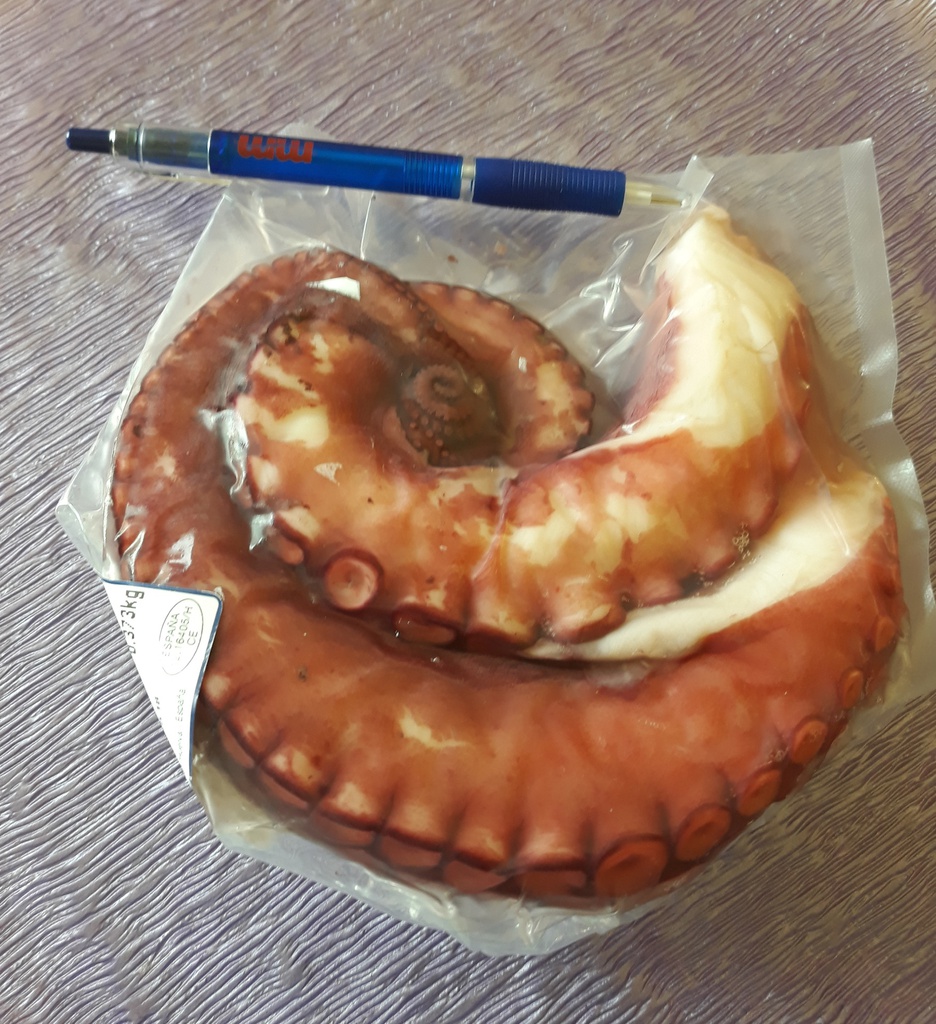 PULPO COCIDO PATAS 150-200g AVOA PULPEIRA CONG
